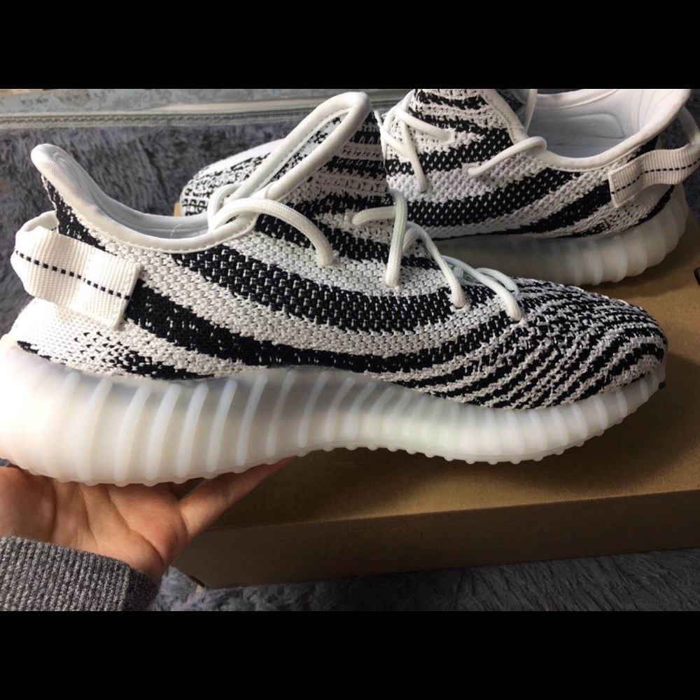 Yeezy 350 Zebra